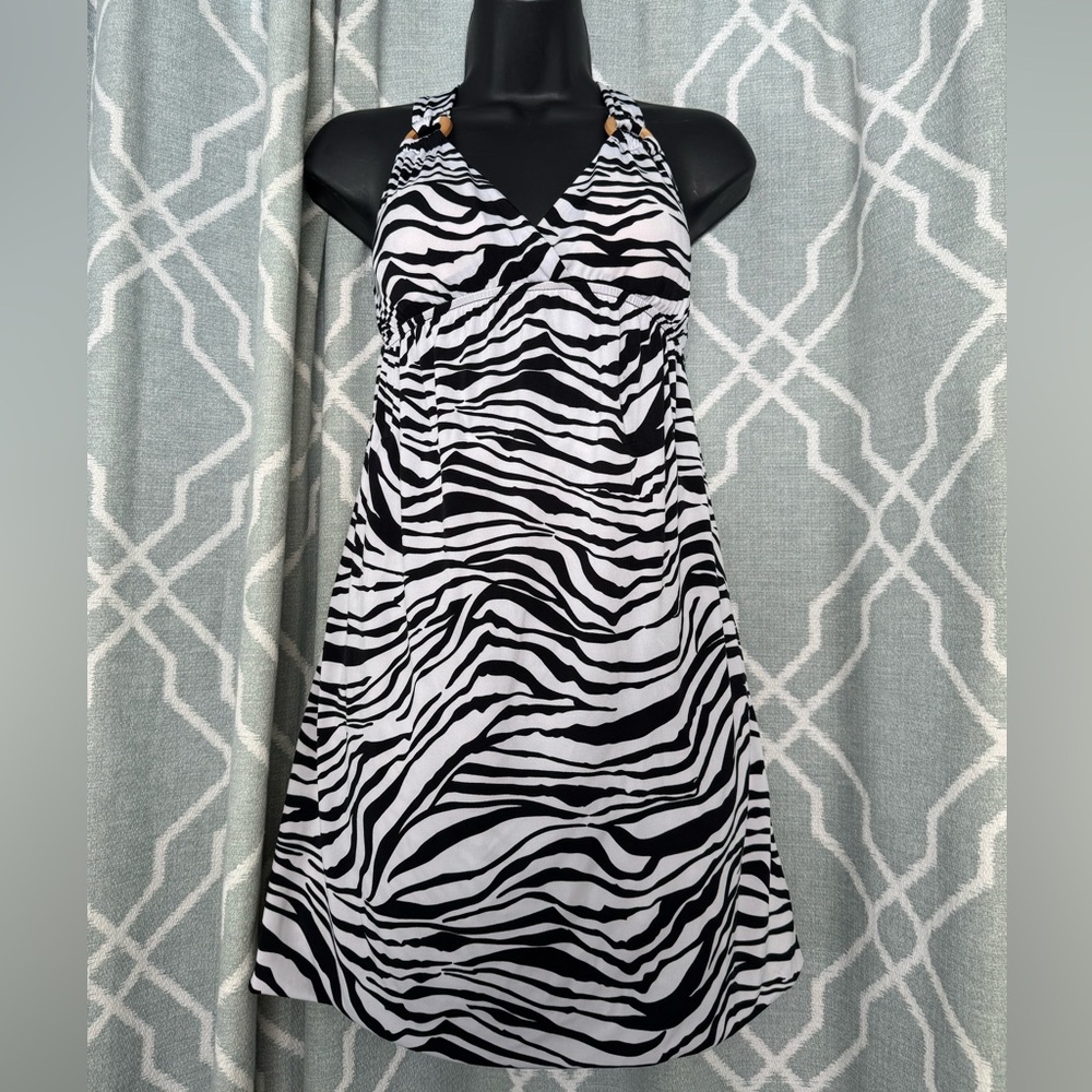 Heart and soul, black and white dress, size small